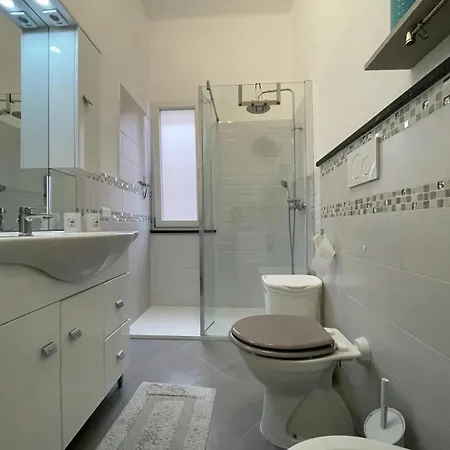 Casa Latomare A 5' A Piedi Dal Mare E Dal Centro Storico Di Apartment Piombino